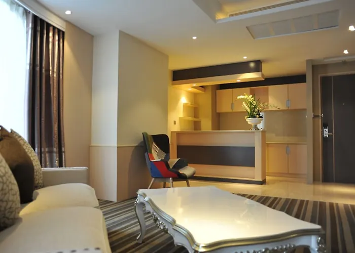 The Bazaar - Mrt Lat Phrao Ratchadapisek 5*