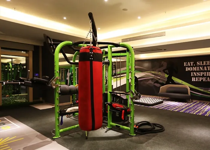 Hotel The Bazaar - Mrt Lat Phrao Ratchadapisek 5*