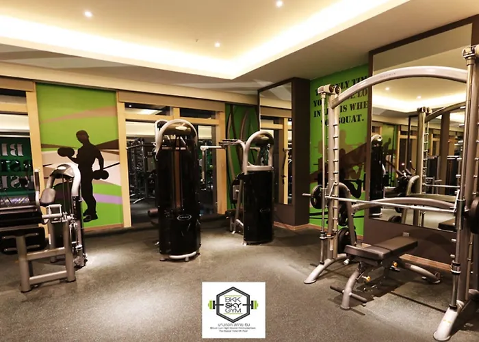 Hotel The Bazaar - Mrt Lat Phrao Ratchadapisek 5*