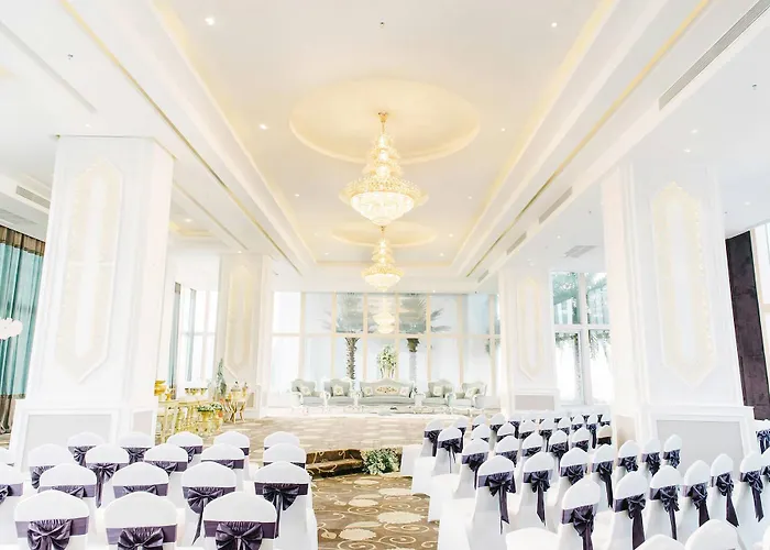 Hotel The Bazaar - Mrt Lat Phrao Ratchadapisek 5*