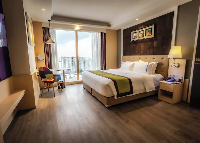 Hotel The Bazaar - Mrt Lat Phrao Ratchadapisek 5*